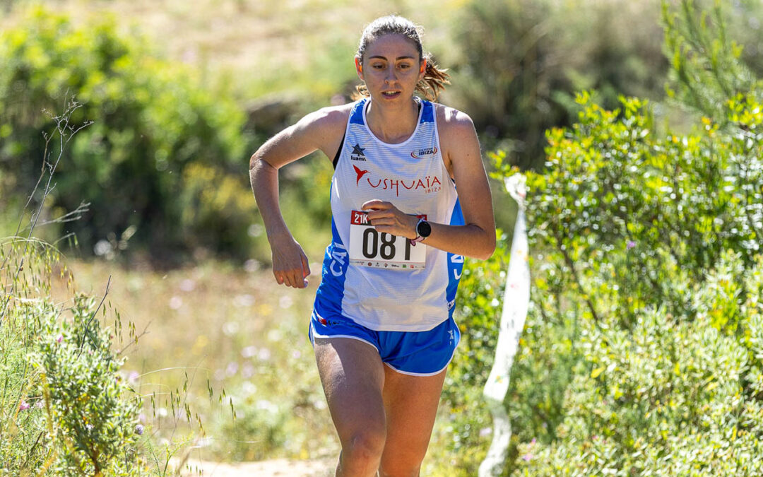 Nuria Tauler y William Aveiro reinan en la Trail sa Talaia